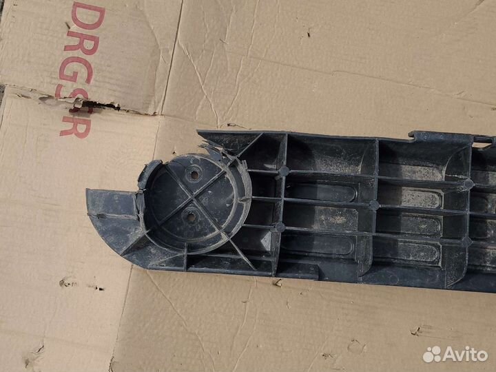 Усилитель переднего бампера Kalina