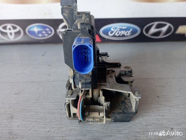 Замок двери задний левый Skoda Octavia A5 BSF 2007