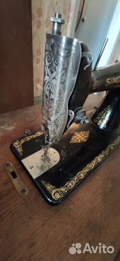Антикварная швейная машинка Singer&Pfaff