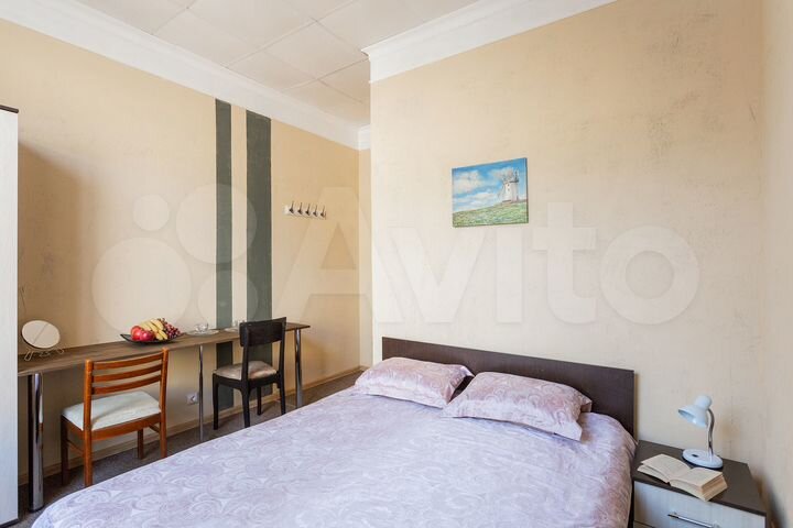 Комната 25 м² в > 9-к., 2/5 эт.