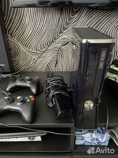 Xbox 360, 2 геймпада, 30 дисков + playstation 2