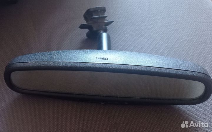 Зеркало заднего вида на mazda6