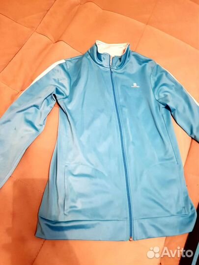 Костюм спортивный