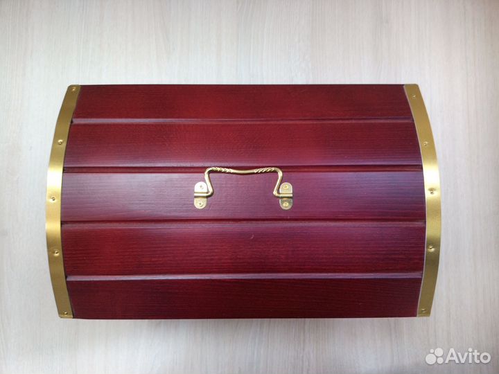 Сундук деревянный, пиратский