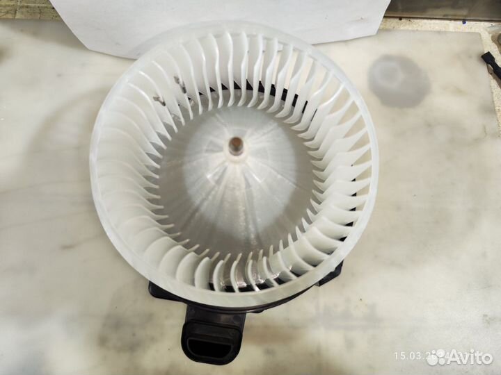Вентилятор отопителя салона