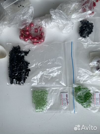 Аксессуары, стеклярус, бисер, цветы для рукоделия