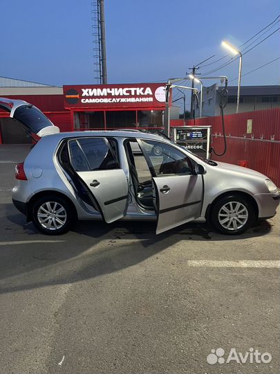 Volkswagen Golf 1.6 МТ, 2004, 302 000 км