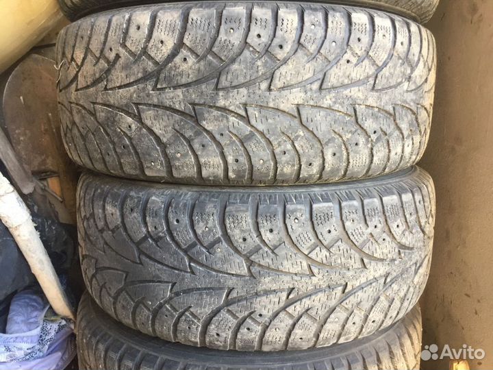 Hankook AH11 235/55 R17