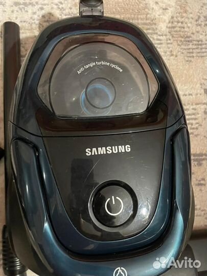 Пылесос Samsung 1800w с управлением на ручке