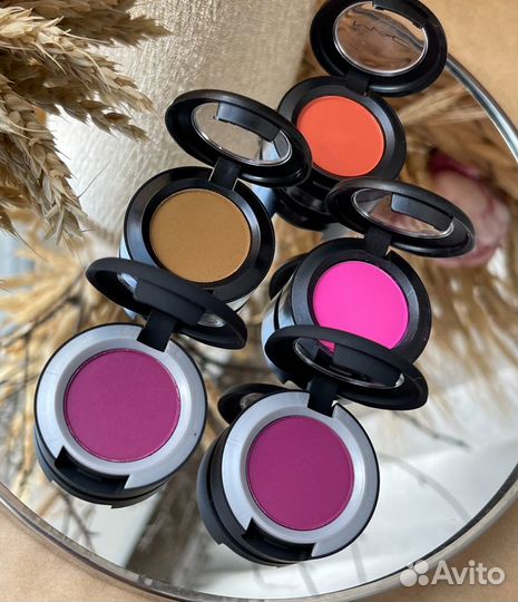 Тени для век MAC