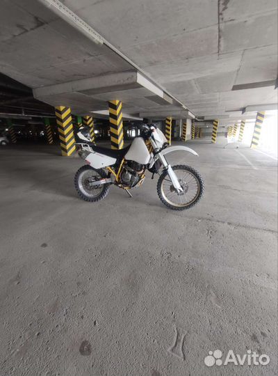 Suzuki Dr 350 s