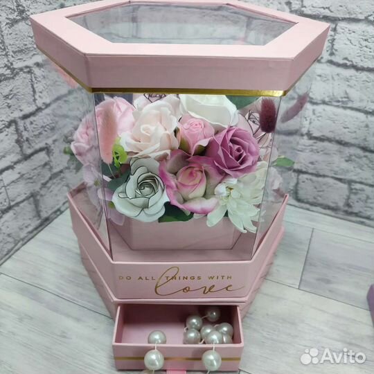 Подарочные композиции из мыльных цветов