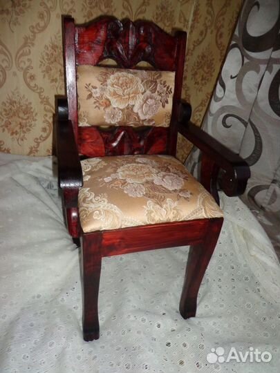 Детский трон 