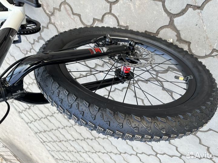 Велосипед алюминиевый 20R shimano