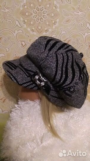 Кепки женскии новые