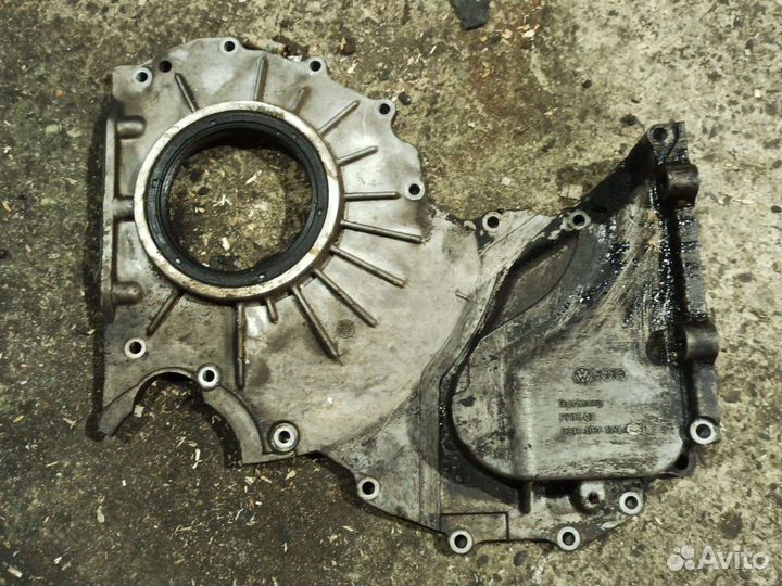 Задняя крышка грм 3.2 3.6 FSI 03H103173