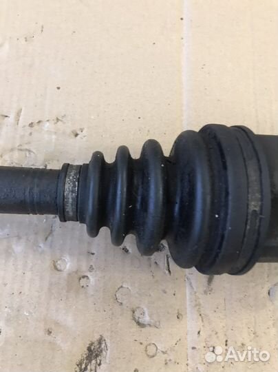 Привод передний правый Toyota RAV4(2595)