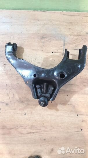 Рычаг передний нижний Hyundai Galloper 2, 2001г