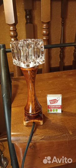 Светильник настольный