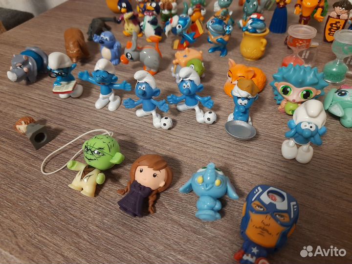 Киндер сюрприз, дерево, акулы, смурики, панда