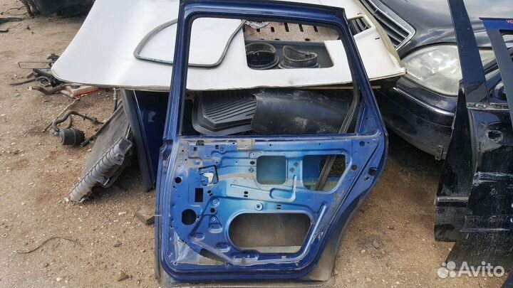 Дверь задняя правая Opel vectra a опель вектра а