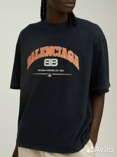 Balenciaga футболка унисекс размер S/M