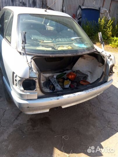 Кузовные запчасти Audi 80