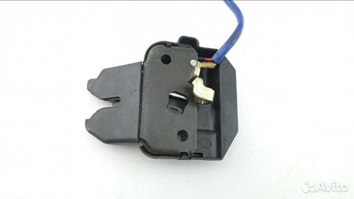 Замок багажника Nissan Primera P12 2006