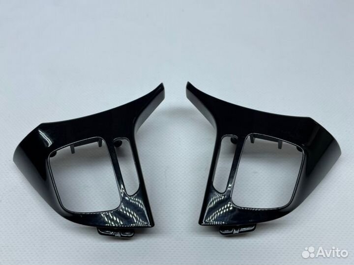 Накладка руля Volkswagen Touareg FL 3.6 2017