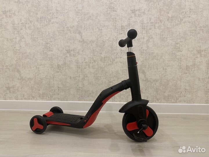 Детский самокат- беговел 3 :1