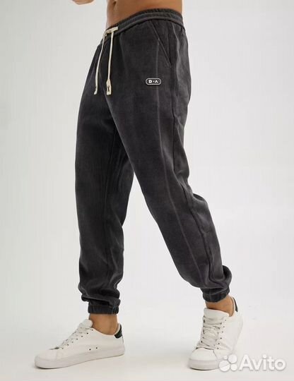 Спортивные штаны