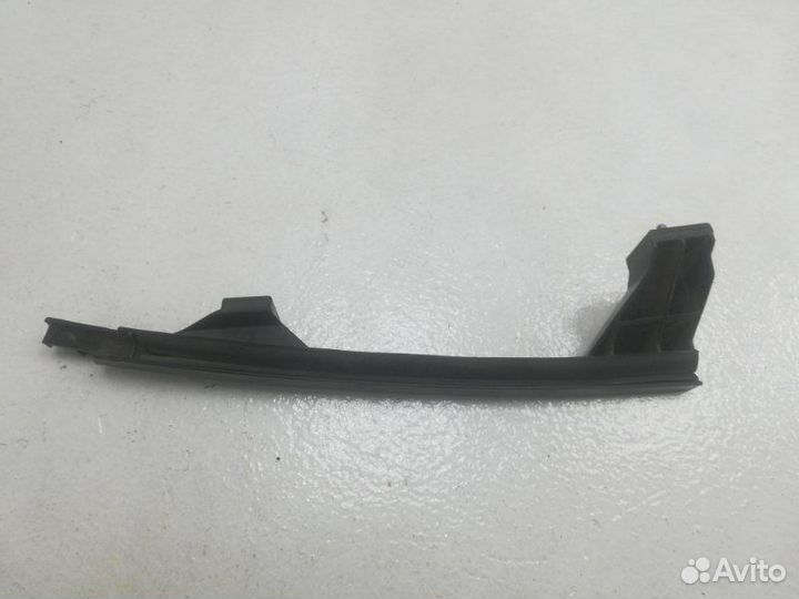 Направляющая стеклоподьёмника задняя правая Kia