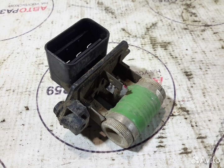 Резистор вентилятора радиатора Hyundai Solaris 1