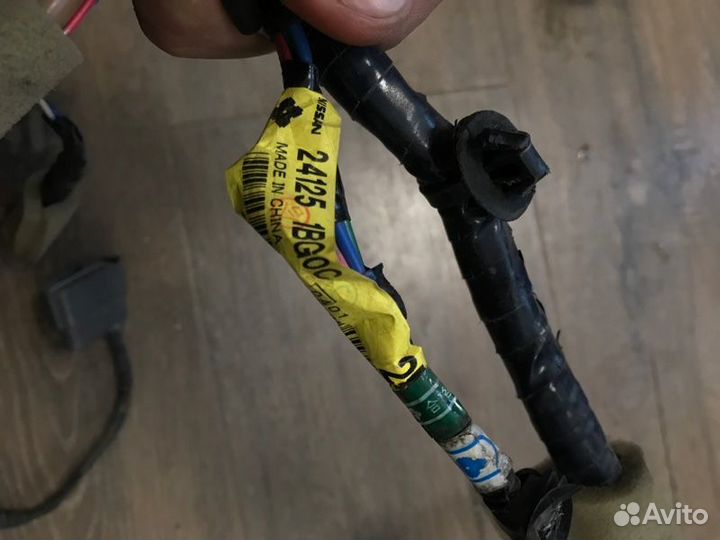 Проводка двери передняя левая Infiniti Ex35 1