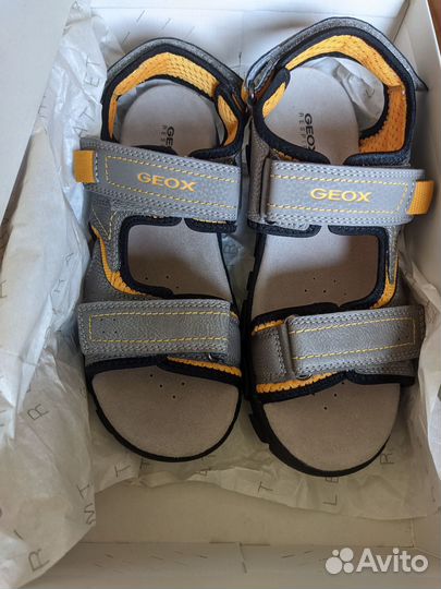 Босоножки для мальчика Geox
