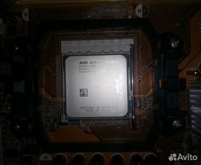 Комплектующие:DDR2,AMD Athlon 64X2 5200+ и др