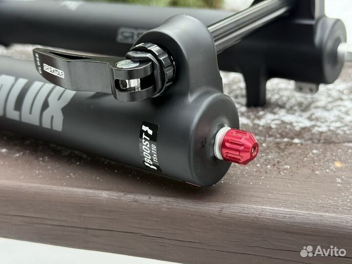 Вилка Suntour Durolux 38 RC2 29 180мм Boost