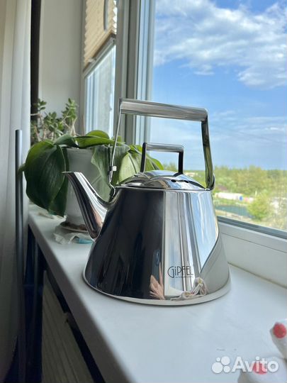 Чайник Gipfel 2,5л состояние нового