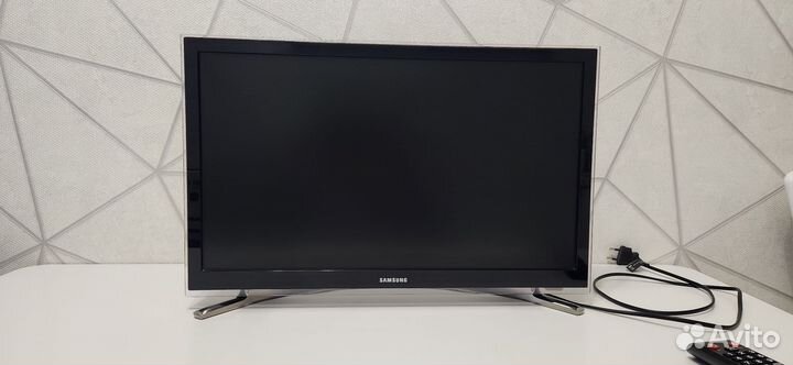Телевизор SMART tv 22 дюйма