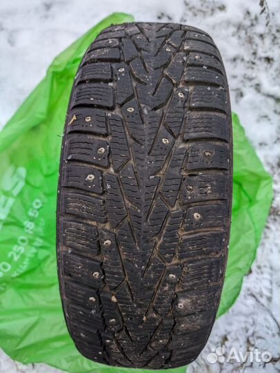 Nokian Tyres Hakkapeliitta 7 185/60 R15 88T