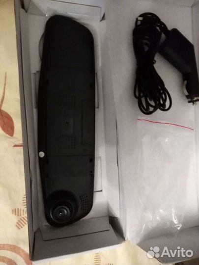 Зеркало заднего вида