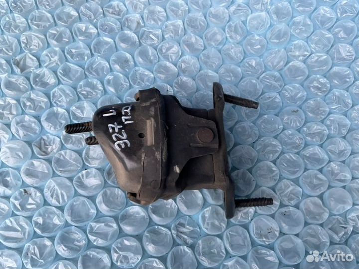 Подушка двигателя передняя левая Dodge Intrepid