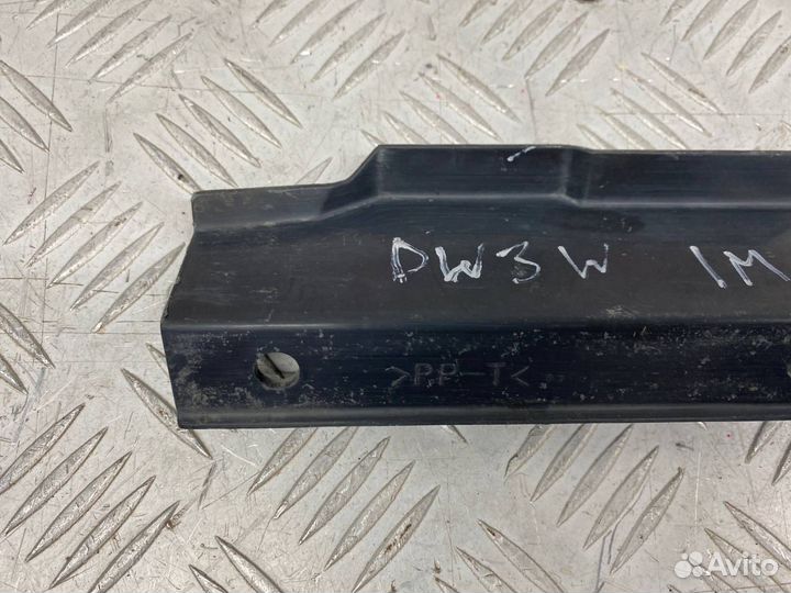 Б/У Дефлектор радиатора Mazda Demio 1 DW3W B3 1.3