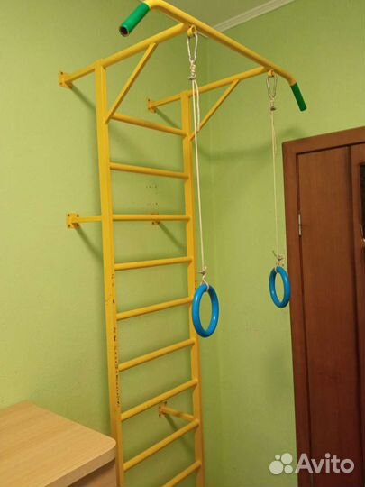 Шведская стенка с турником