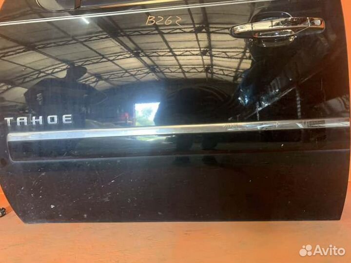 Дверь боковая передняя левая Chevrolet Tahoe