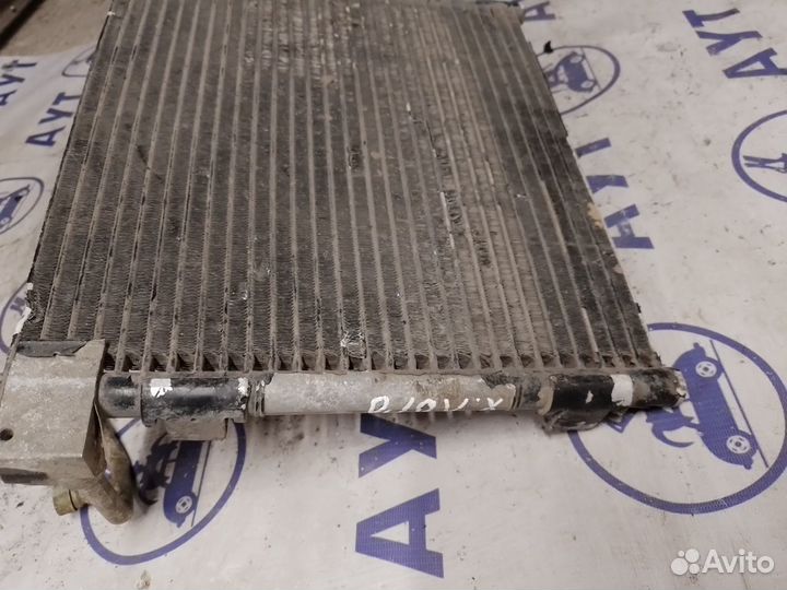 Радиатор кондиционера Honda Logo