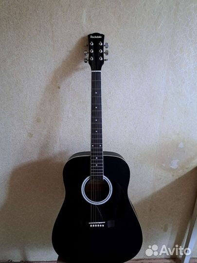 Акустическая гитара 6 ти струнная
