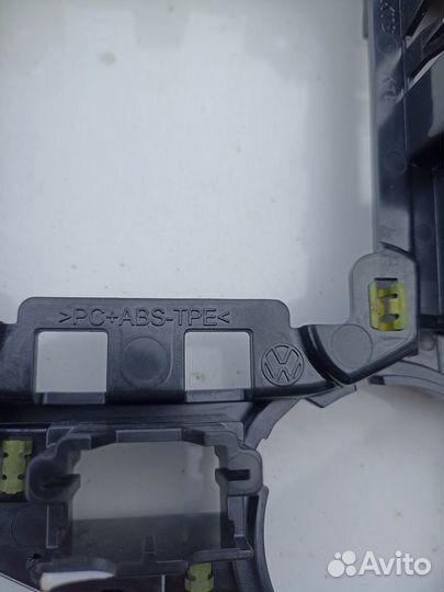 Накладка селектора АКПП Volkswagen Tiguan II