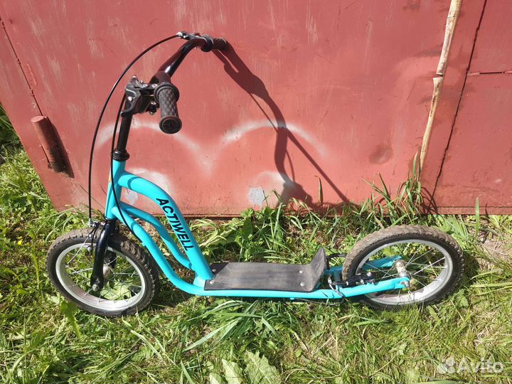 Самокат на больших колесах