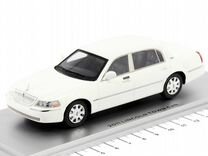 Линкольн Lincoln Town Car Luxury Collectibles 1:43